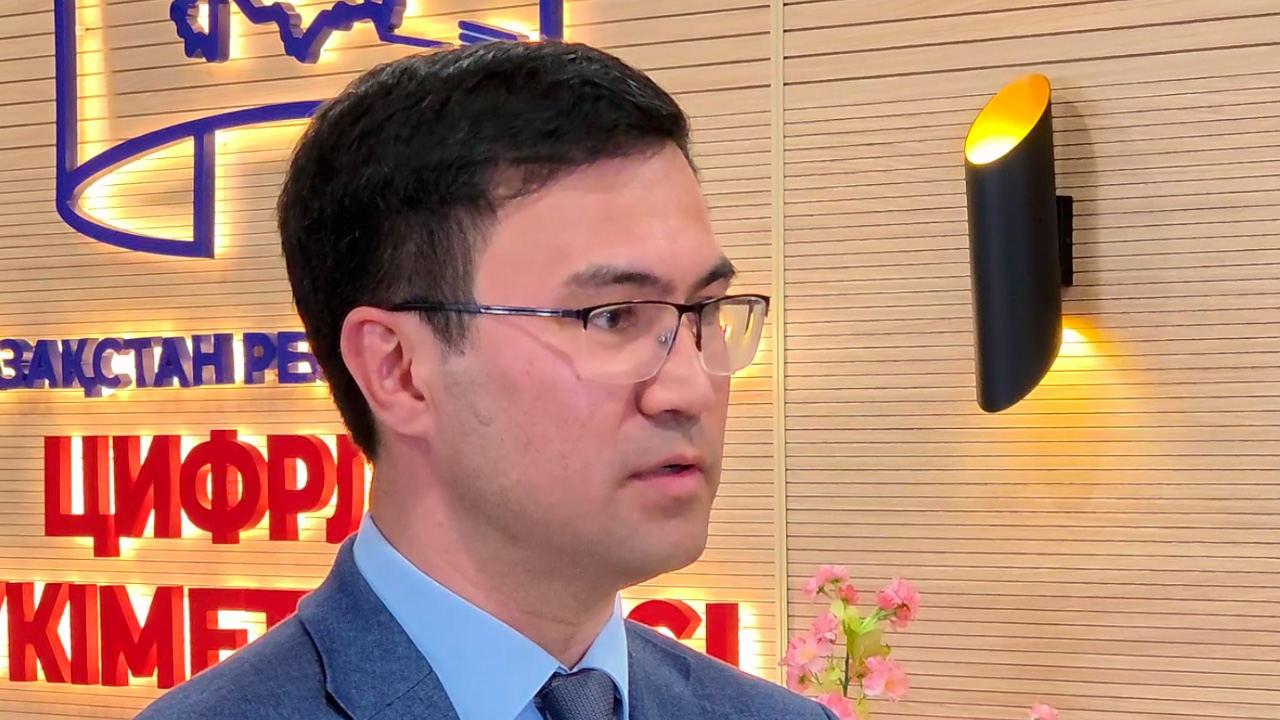 В минцифре назвали скорость, с которой Starlink будет работать в Казахстане