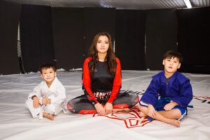 Одолжила у мамы 22 тысячи тенге и построила бизнес на юфке. История казахстанки 