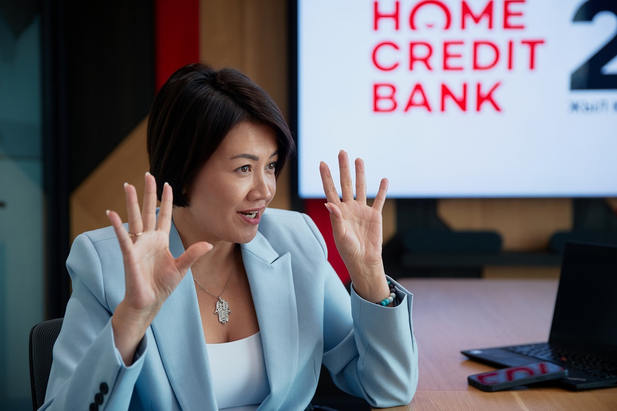 Лилия Айдарбаева Home Credit Bank