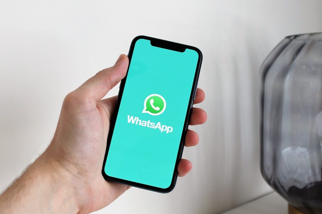 WhatsApp добавил встроенный перевод сообщений