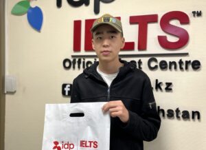 Казахстанский школьник запустил проект, чтобы обучать детей из регионов английскому языку. Вот его история