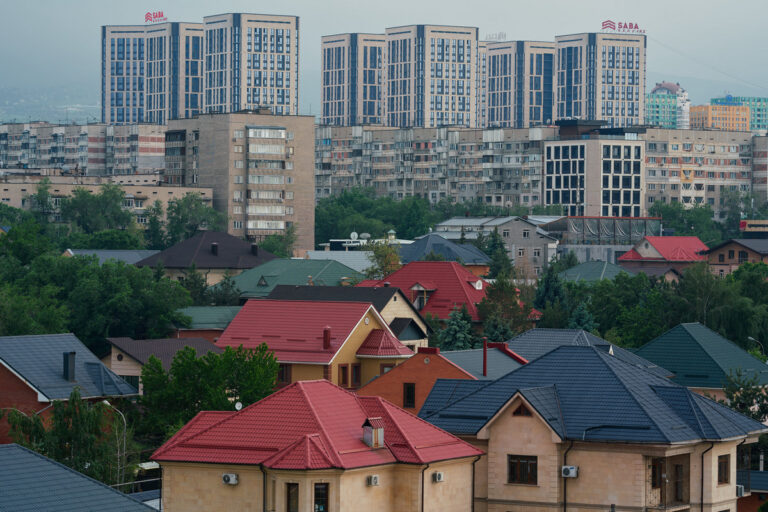 Алматинцам сказали, когда начнут подключать отопление