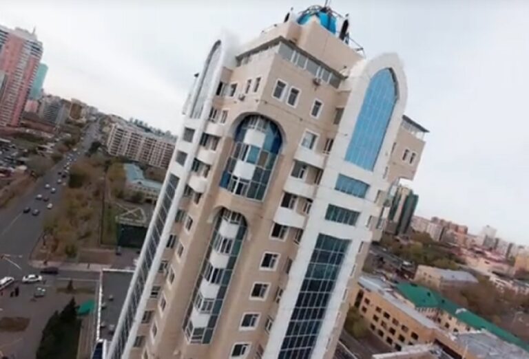 Квартира площадью почти 500 квадратных метров продается в Астане