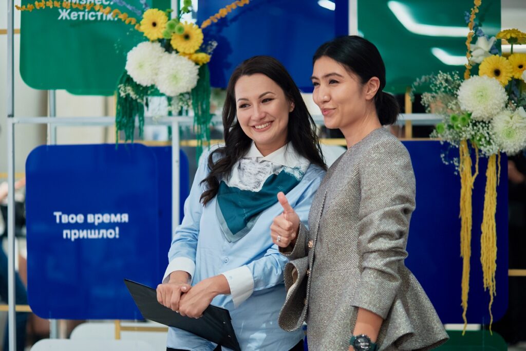 «Когда женщины помогают женщинам»: как прошел She’s Next Camp в Алматы