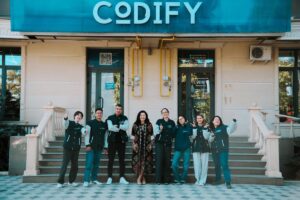 Работала в Афганистане, а потом создала стартап с оценкой $6 млн. История девушки из Бишкека