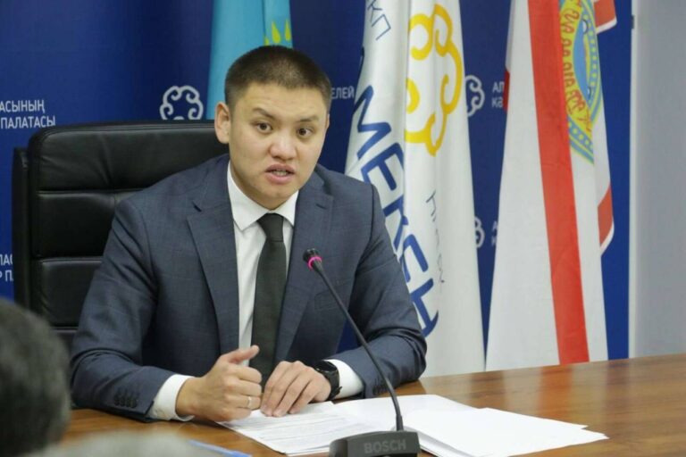 Депутат Кошмамбетов: упрощенка должна остаться навсегда, а не на время кризиса