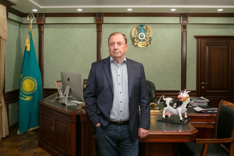 Казахстанец уехал в деревню и начал зарабатывать миллионы долларов на сельском хозяйстве