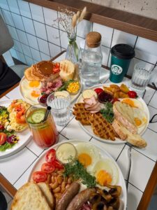 В Астане открылась кофейня, где все по 1000 тенге