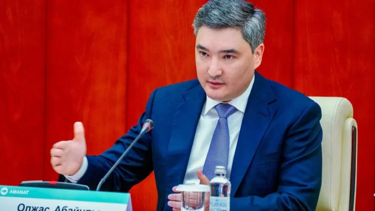 Праворульные машины могут запретить в Казахстане? В правительстве подняли вопрос на высшем уровне