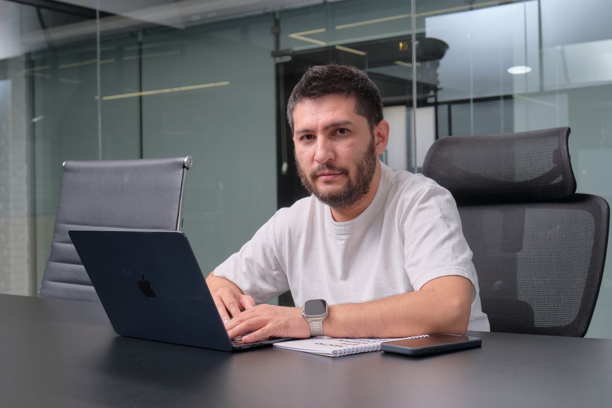 Рустам Хамдамов BILLZ