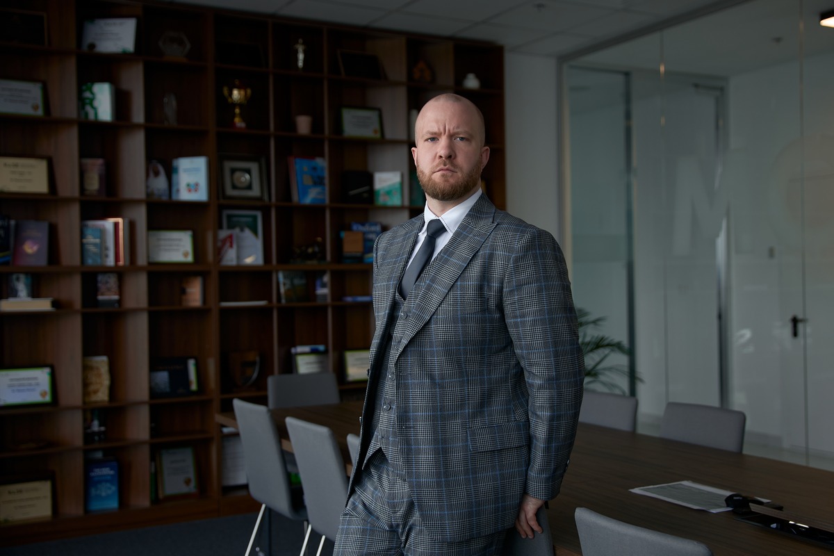 Михаил Новоселов