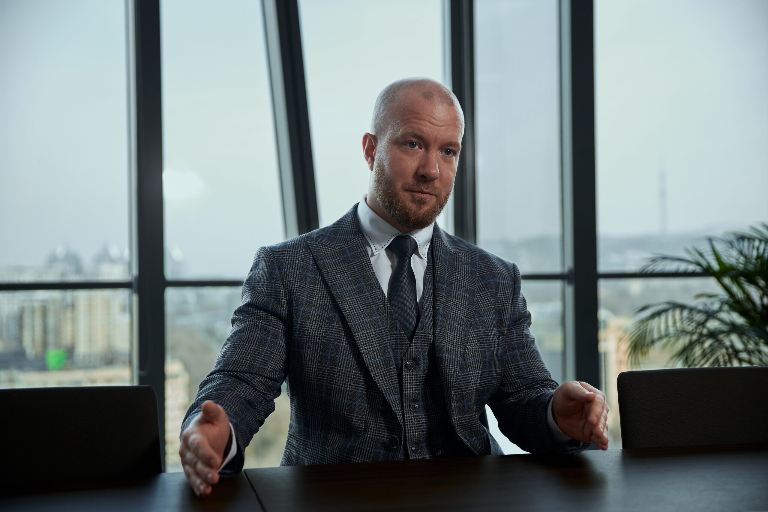 Михаил Новоселов, Freedom Broker 