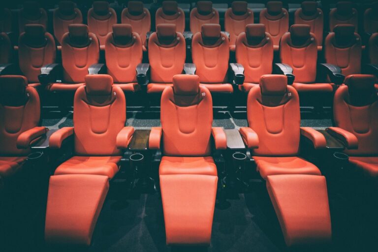 Кинопремьеры недели: какие новые фильмы посмотреть в выходные