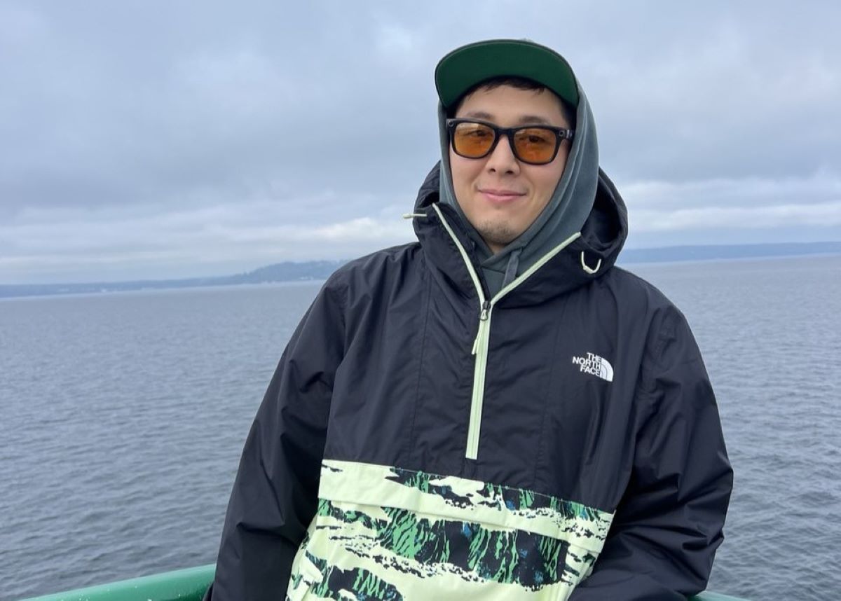 Юрист из Алматы устроился кабельщиком в США и получает $600 в день