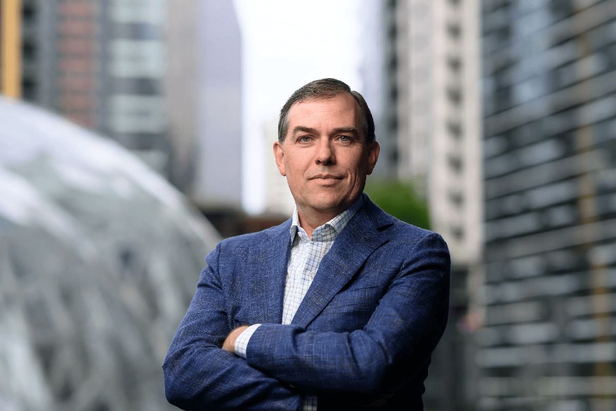 Гендиректор AWS назвал замену начинающих разработчиков ИИ «одной из самых глупых идей»