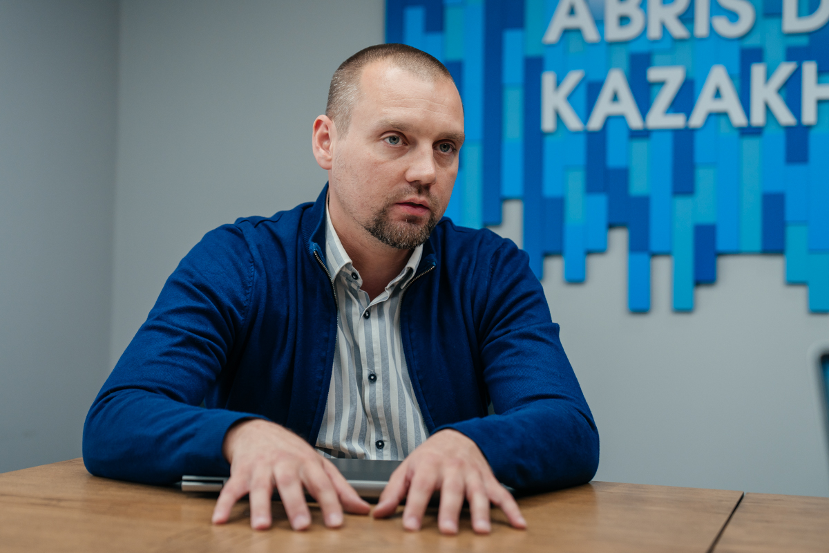 Abris Роман Плехов