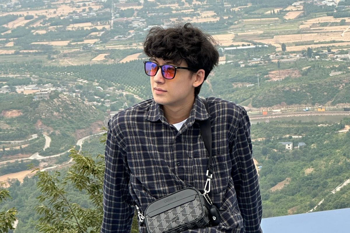 Алишер Османов