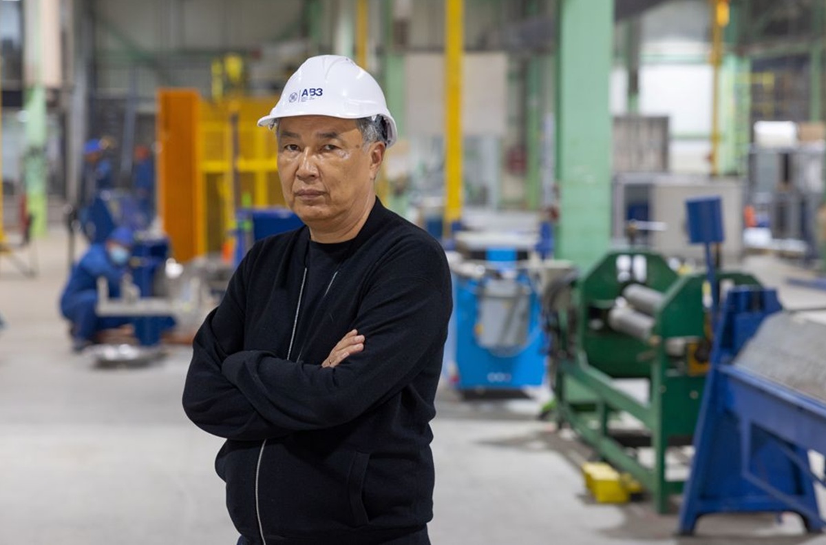 Казахстанец начинал с производства в гараже, а сейчас владеет огромным заводом