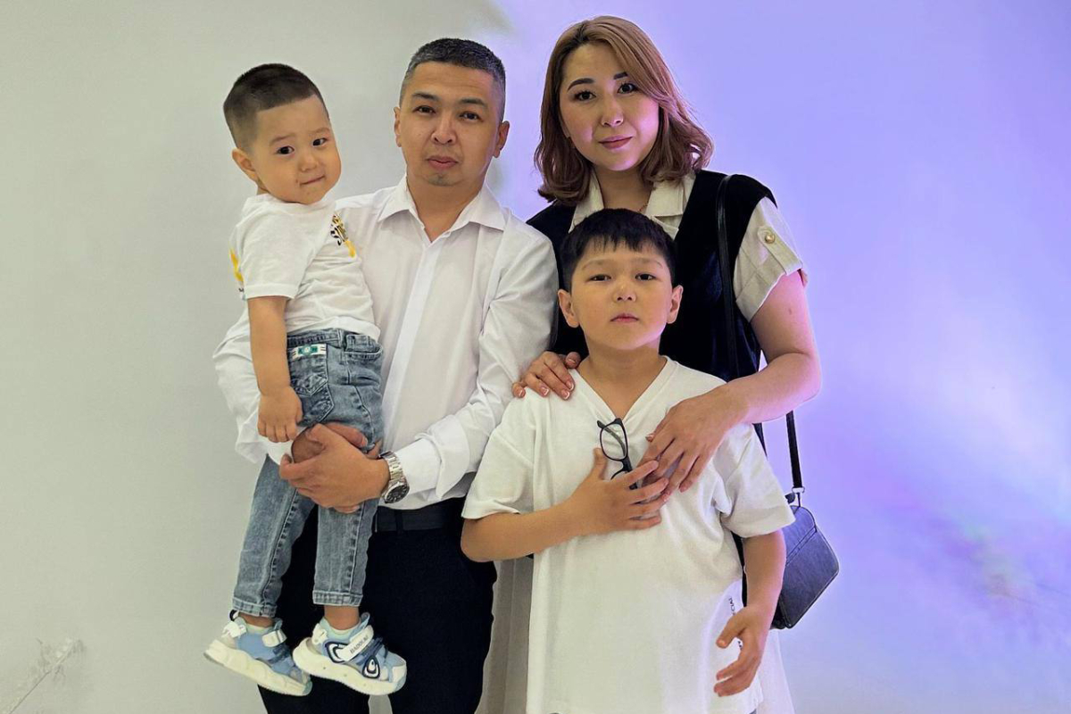 Данияр яблоки