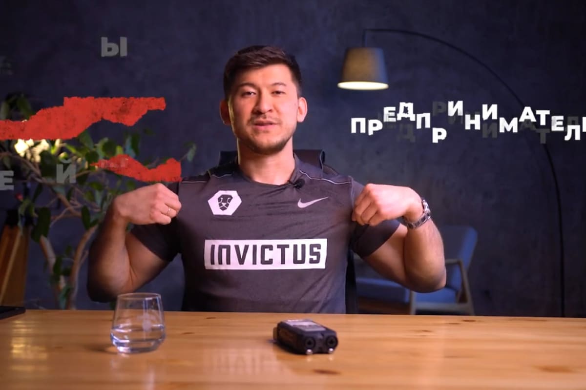 Амир Давлетов