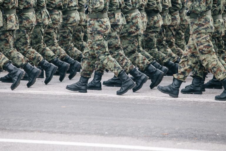 В Казахстане подать документы на военную кафедру теперь можно не выходя из дома