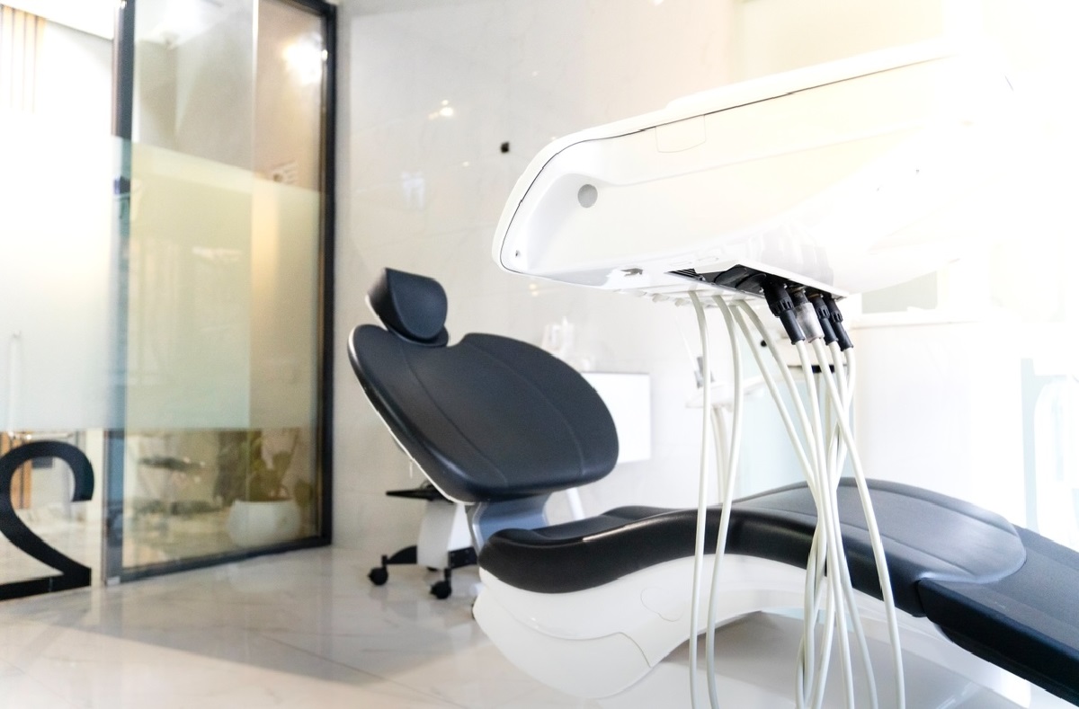 Казахстанцев зовут бесплатно лечить зубы, но они не ходят