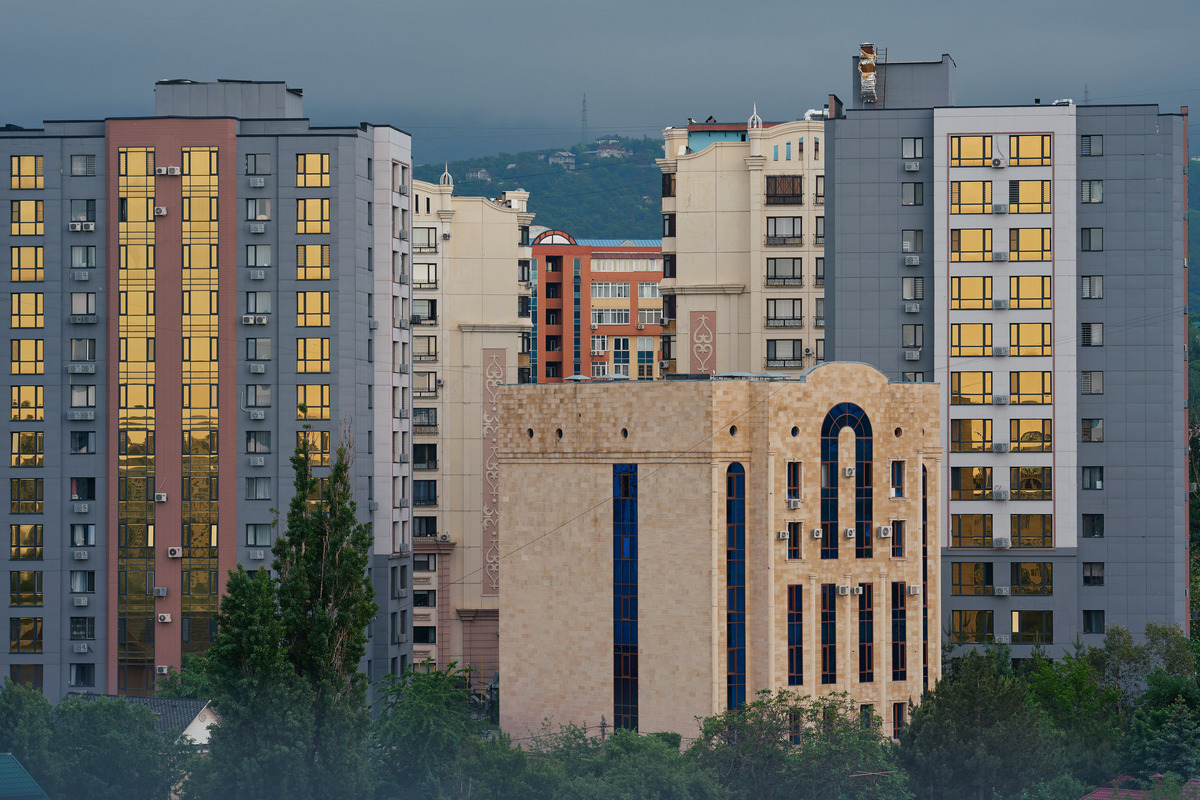 Вас затопили соседи или протекла крыша: как получить компенсацию в Казахстане