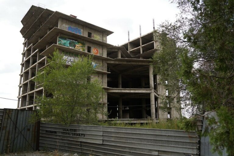 Риелторы рассказали, почему рынок жилья в Казахстане встал на паузу и что будет дальше