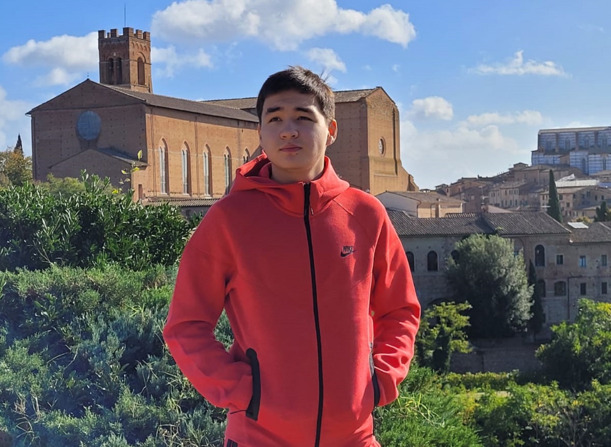 Алдияр Эсенбаев