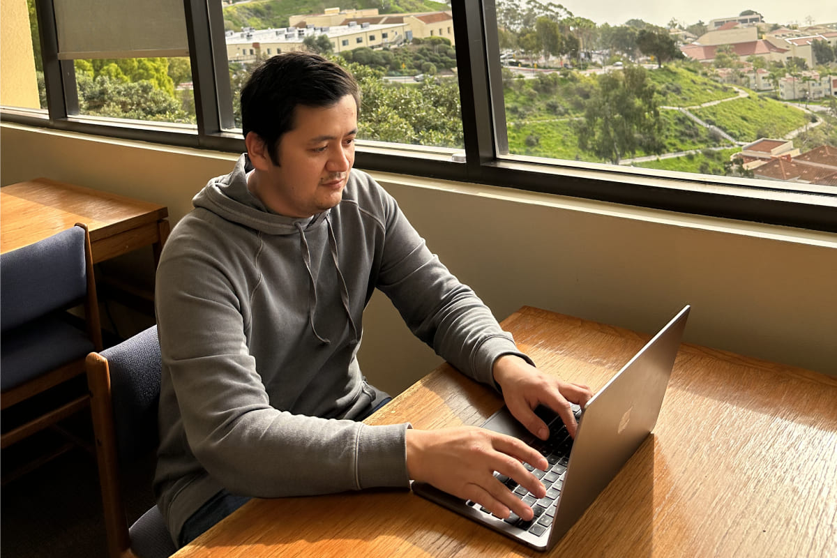 Алиби Акылас