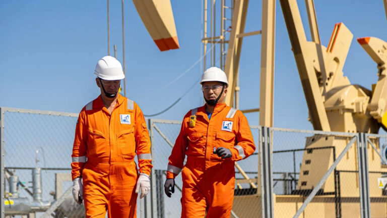 КазМунайГаз нарастил годовую добычу нефти на Дунге - на сколько может хватить запасов