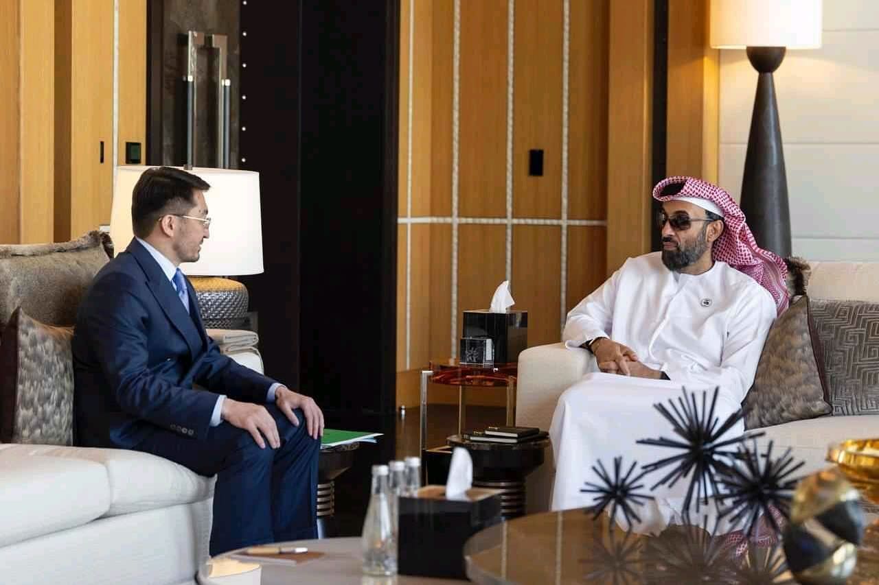 Жаслан Мадиев встретился с самым влиятельным человеком в ИИ