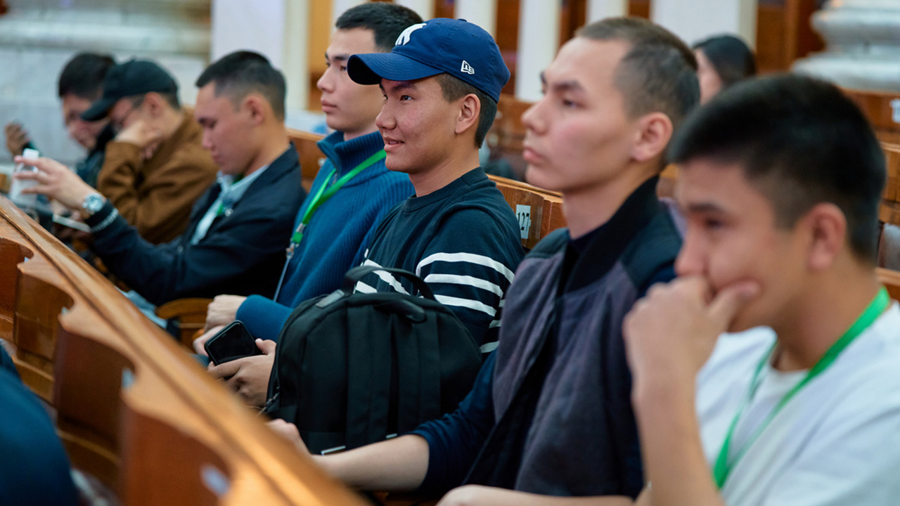 Многодетные семьи получили прибавку к пособиям. Сколько платят в каждом случае