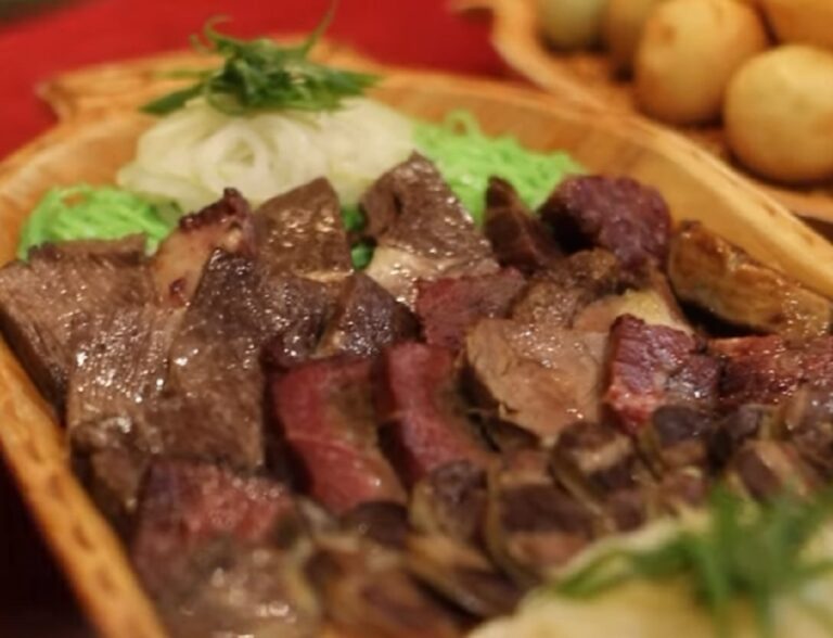 Топовые рестораны казахской кухни в Астане: где попробовать настоящий бешбармак и казы