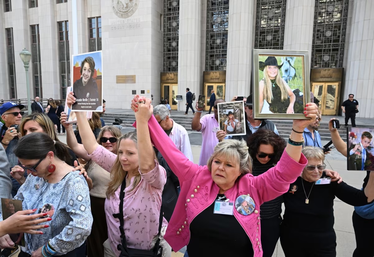 Суд США вынес исторический приговор: Meta и YouTube ответят за детскую зависимость