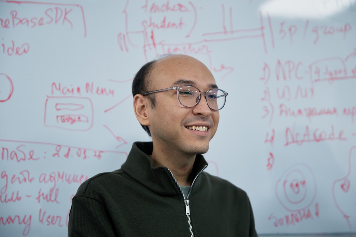 Жигер Болатов, МУИТ