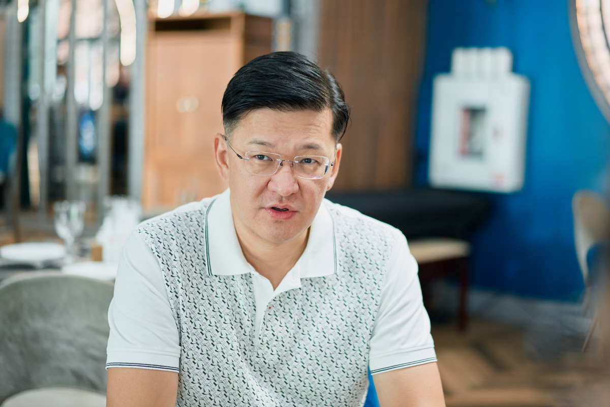 Дармен Садвакасов