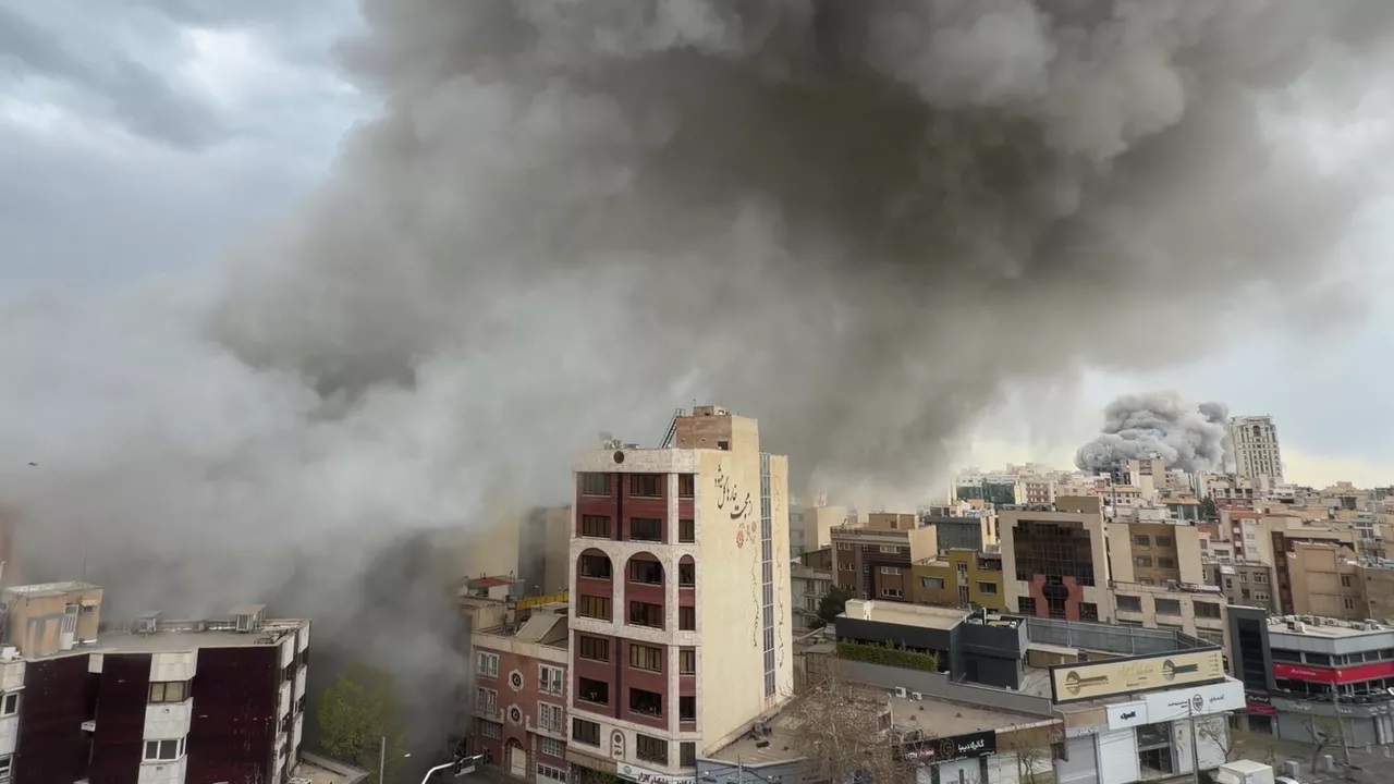 Казахстанцев начали вывозить с Ближнего Востока: сколько человек в зоне эскалации