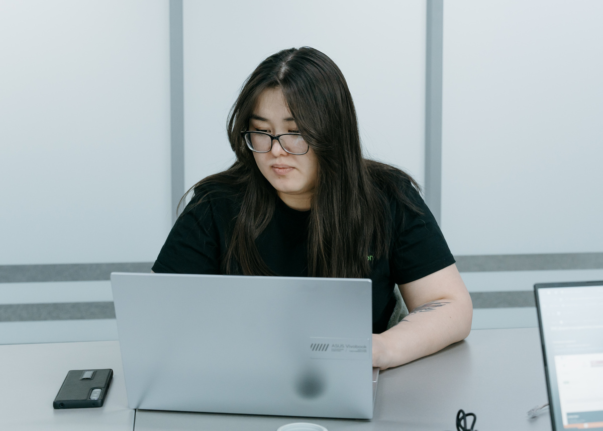 Маржан Усен, Bilim Group