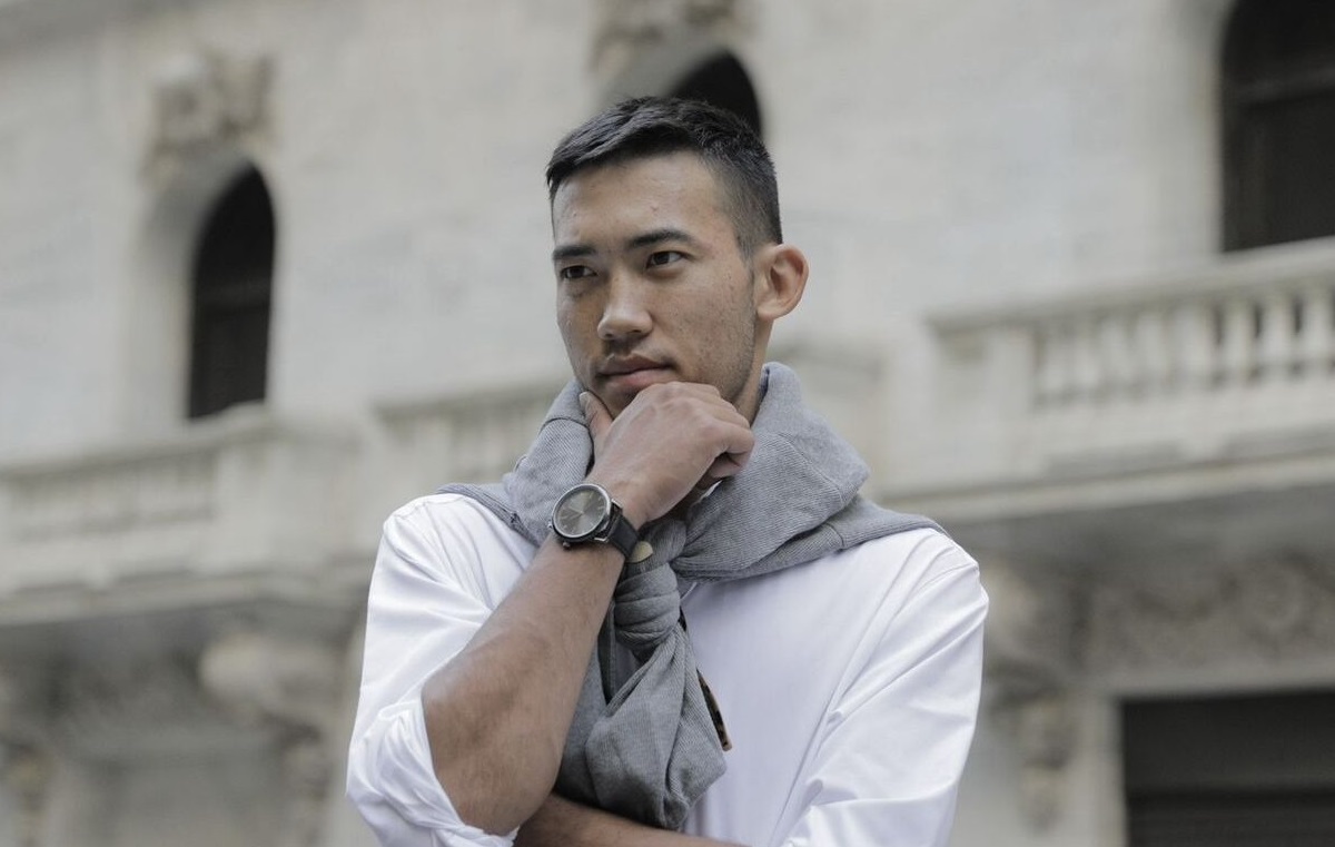 Как официант из Казахстана построил в США бизнес по обслуживанию сотовых вышек