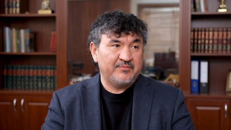 Известный эксперт назвал максимальную цену 92 бензина для Казахстана