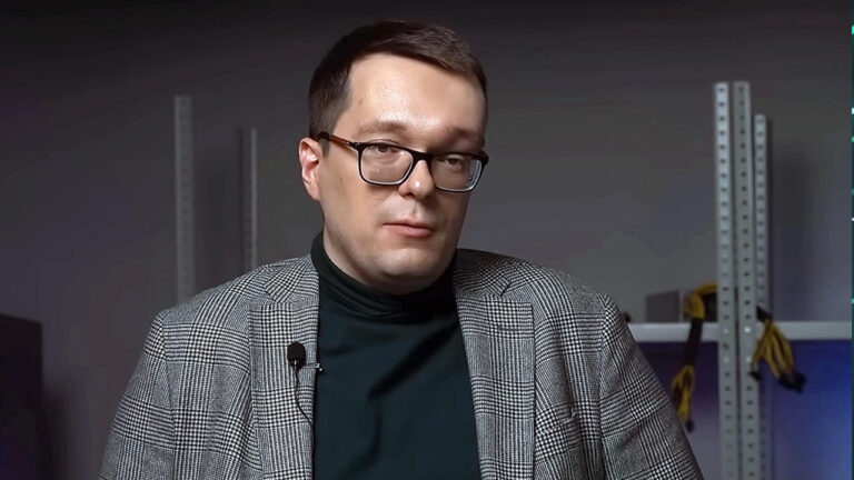 Россияне выбрали «новый доллар» и начали открывать вклады в тенге