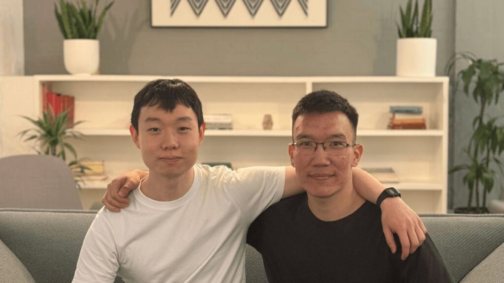 Роберт Ким (CEO) и Динмухамед Майлибаев (CTO)