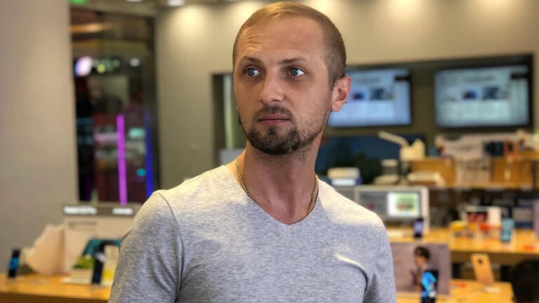 Александр Зубарев открыл доставку суши в Алматы