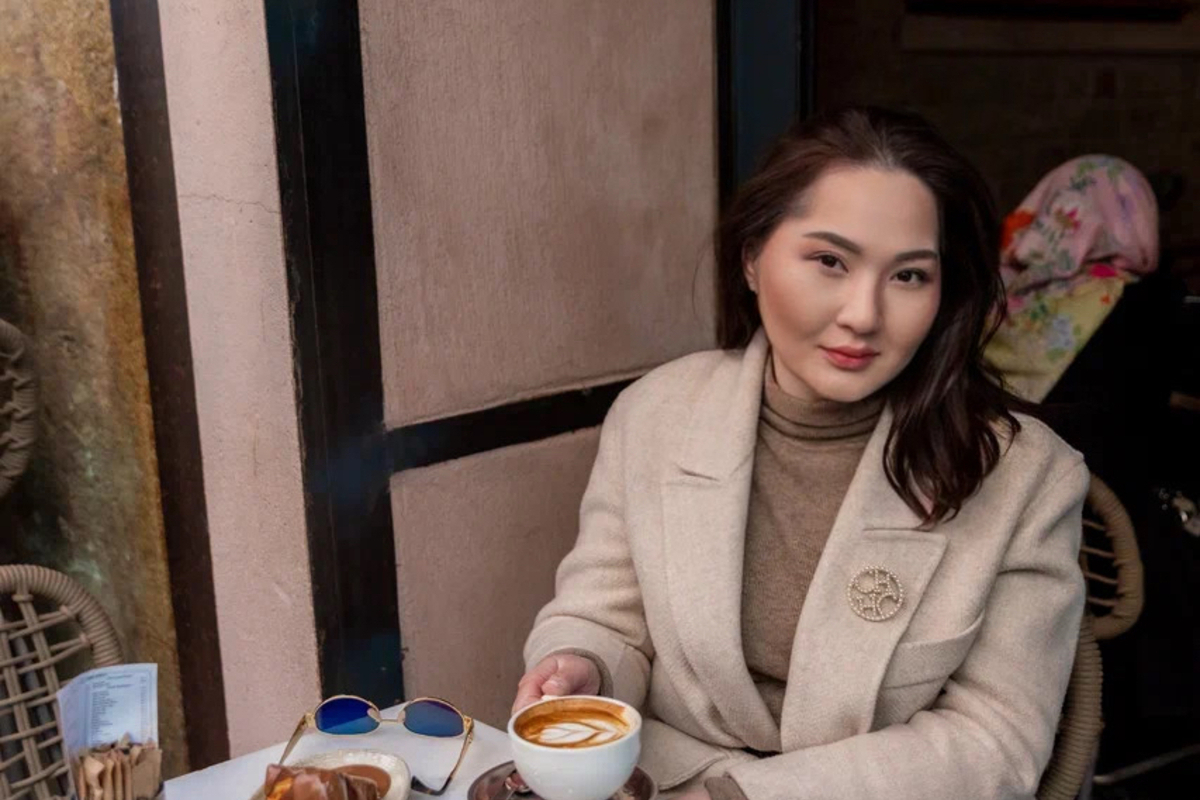 Казахстанка стала тарификатором авиабилетов и зарабатывает $10 тысяч в месяц