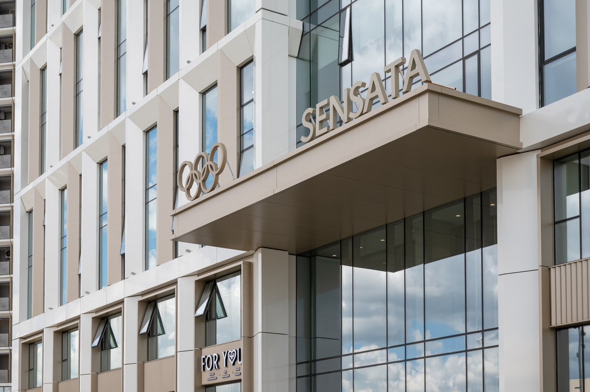 Как девелопер упаковал клиентский опыт в одно приложение: опыт Sensata Group