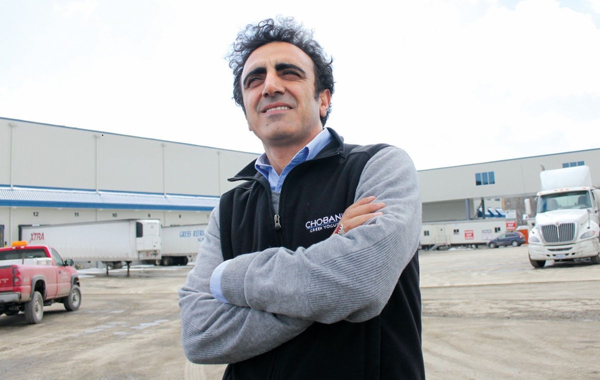 Простой парень из семьи сыровара построил бизнес-империю в США, а потом передал часть компании сотрудникам