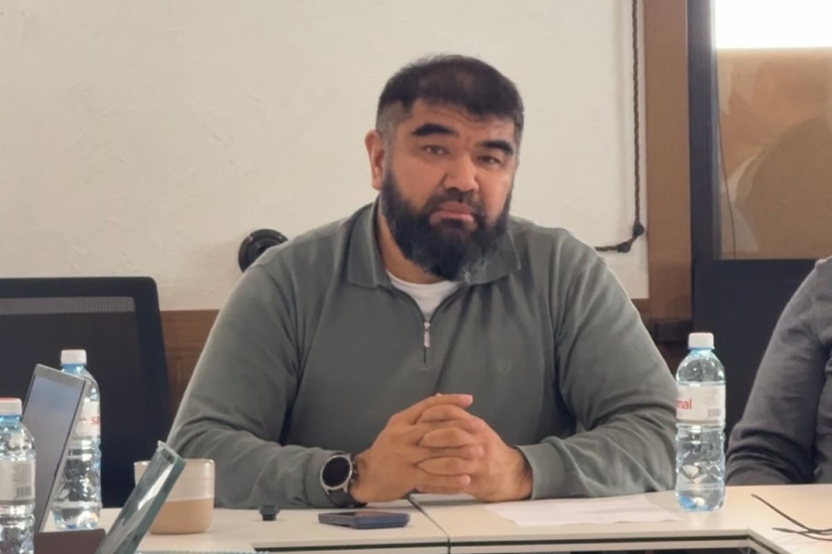 Женис Сатов