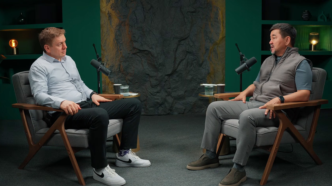 Маргулан Сейсембай рассказал, почему в зрелом возрасте важно освоить вайб-кодинг