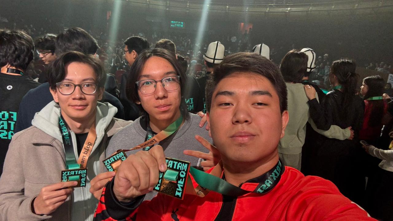 Казахстанцы создали лучшего в Азии робота-спасателя среди школьников